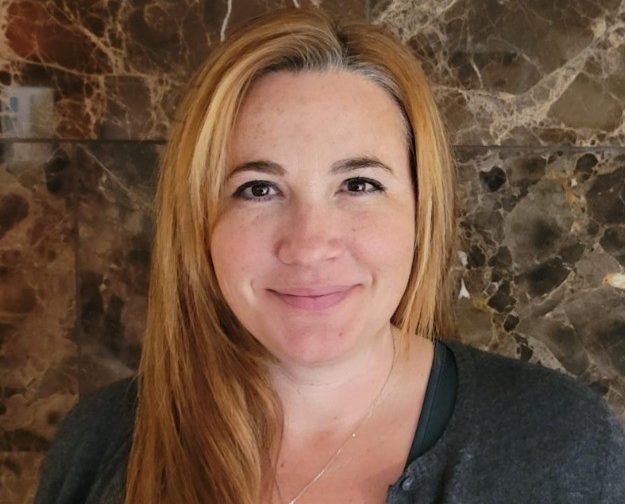 Picture of Julie Modlik, Compliance Consultant who advises on digitizing paper checklists in a THORS interview.